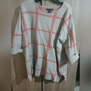 Tahari Gray and Red Knit Top